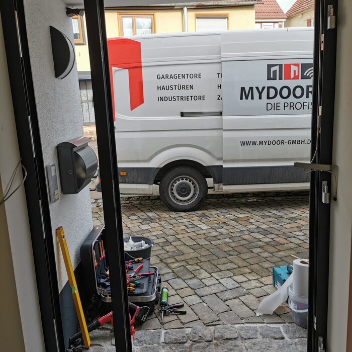 Umrandung der Aluminium Haustür