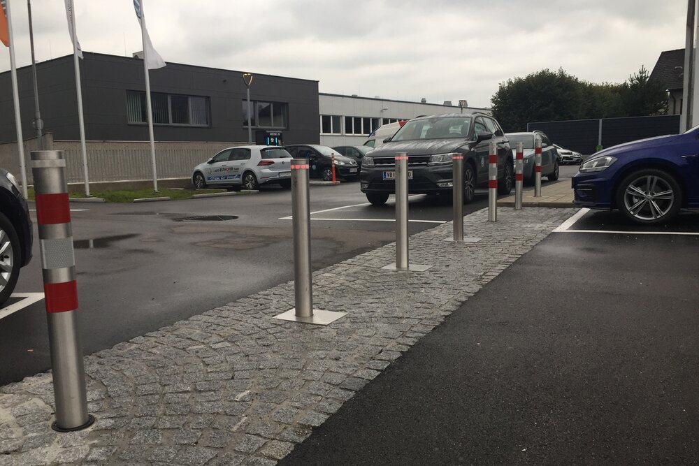 Sperrpfosten & Poller